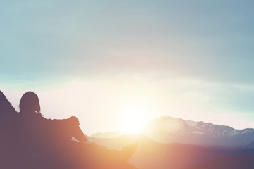 如何为一首歌创作独特的歌词